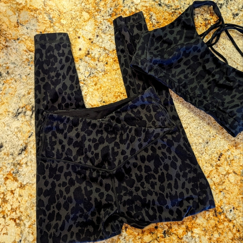 Matching Leopard Victoria secret workout set
